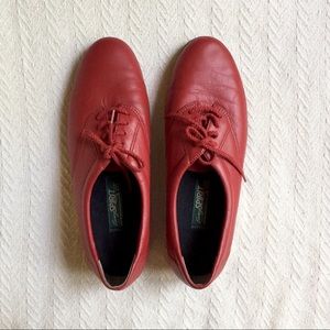 Vintage Easy Spirit Red Sneakers